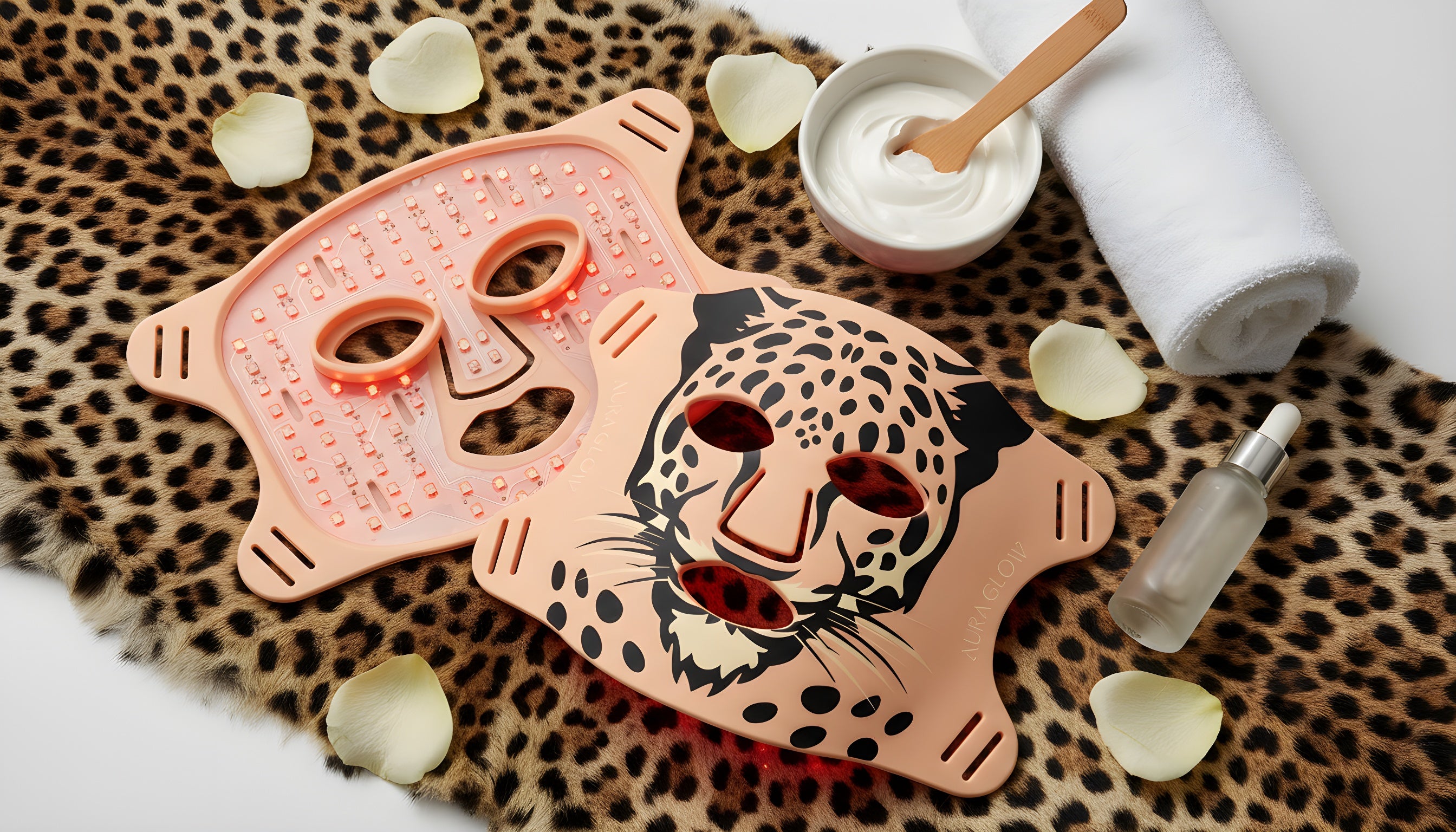 The Leopard Luxe™ LED Light Therapy Mask
